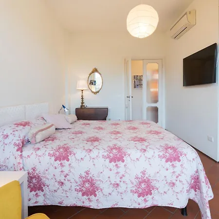 Roommo Savonarola 아파트 *